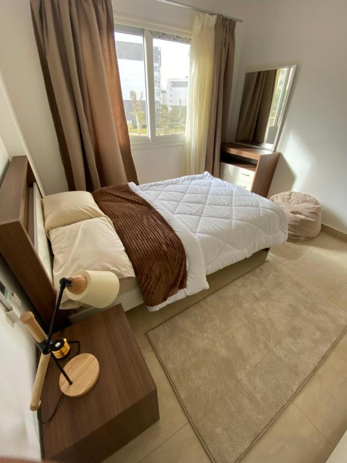 Madinaty Well-Furnished 3- Bedroom Apartment - شقة فندقيه للايجار مدينتي Madinat ash Shuruq Exteriör bild