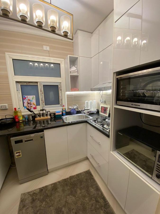 Madinaty Well-Furnished 3- Bedroom Apartment - شقة فندقيه للايجار مدينتي Madinat ash Shuruq Exteriör bild