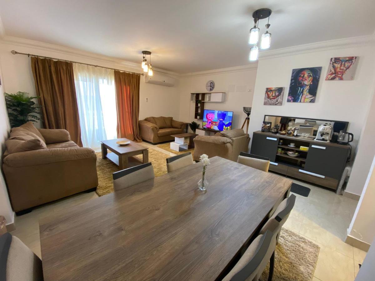 Madinaty Well-Furnished 3- Bedroom Apartment - شقة فندقيه للايجار مدينتي Madinat ash Shuruq Exteriör bild